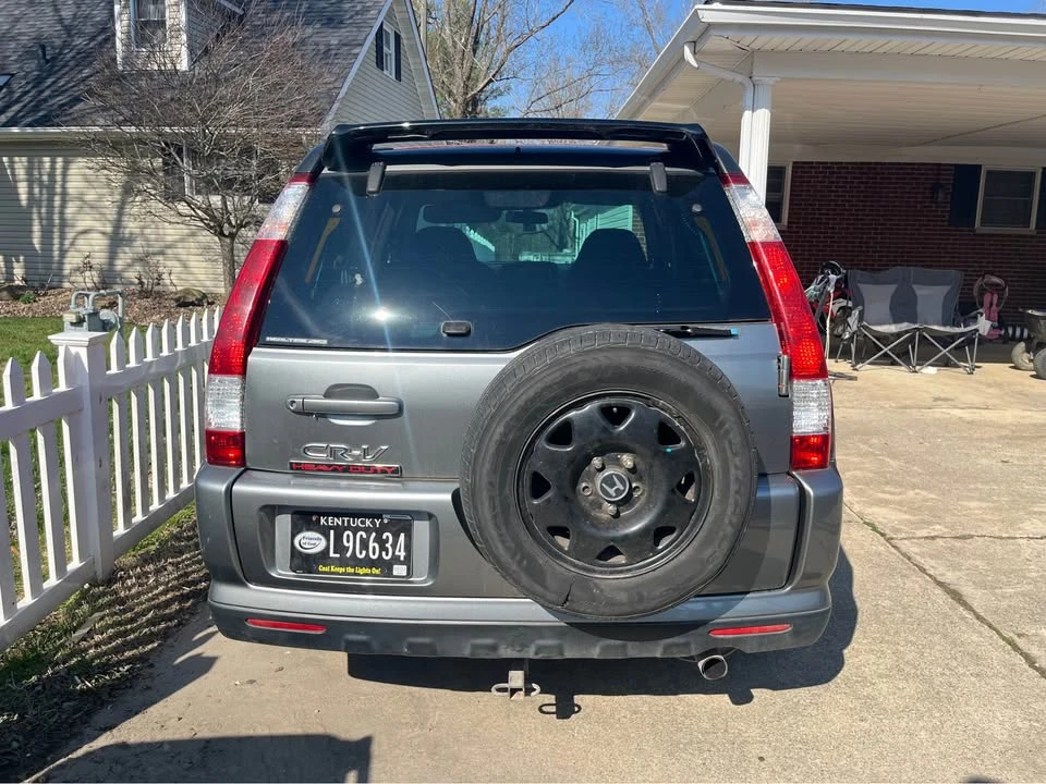 2002 Honda CR-V 2nd Gen - Image 4 of 10