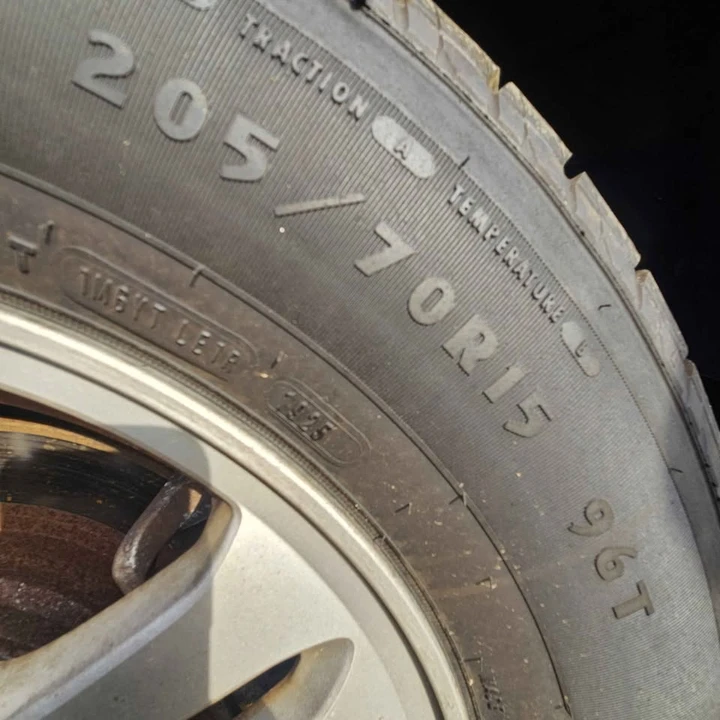 2002 Honda CR-V 2nd Gen - Image 13 of 16