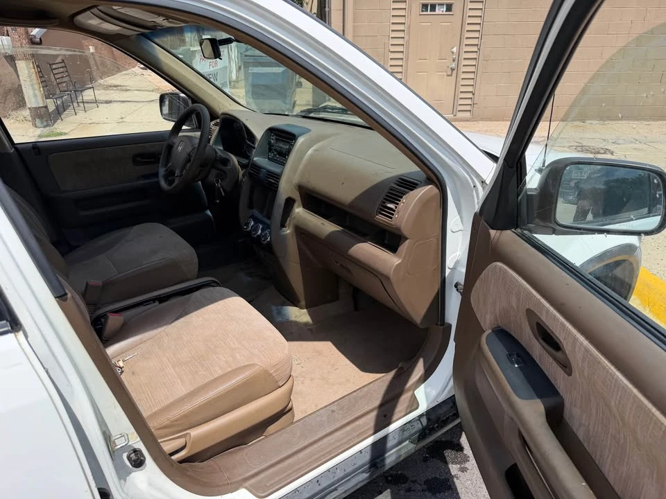 2002 Honda CR-V 2nd Gen - Image 10 of 11