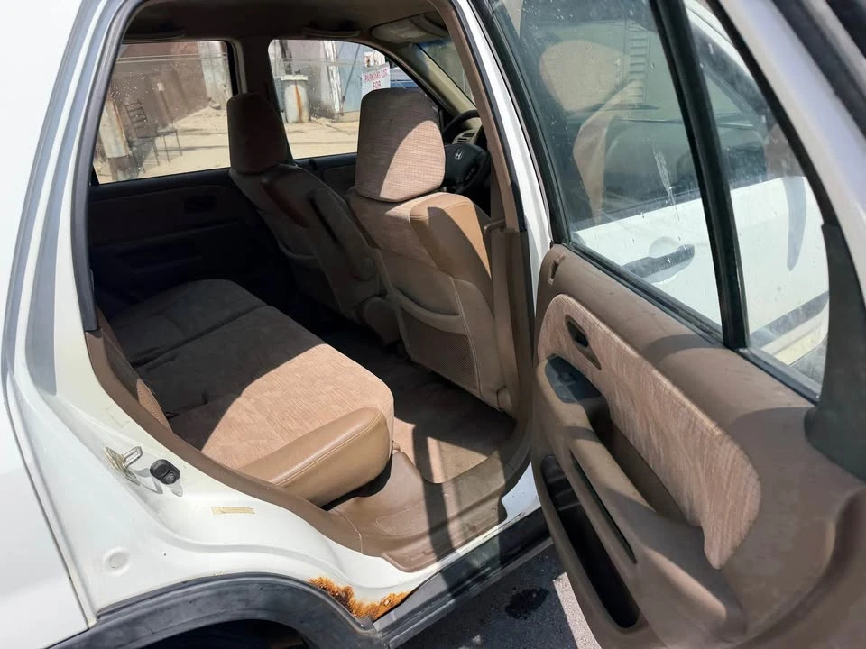2002 Honda CR-V 2nd Gen - Image 9 of 11