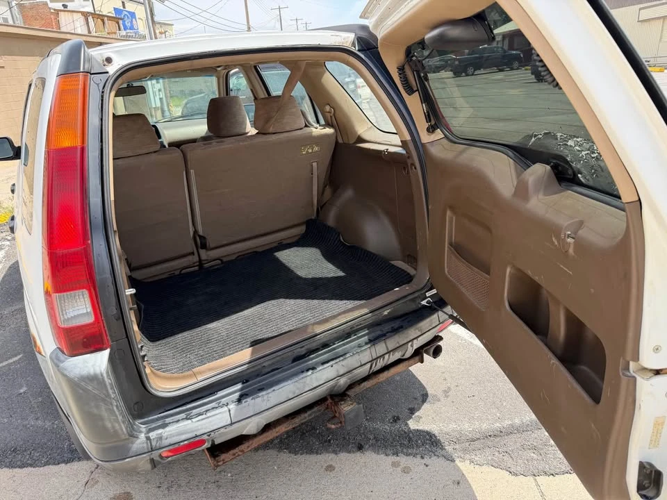 2002 Honda CR-V 2nd Gen - Image 8 of 11