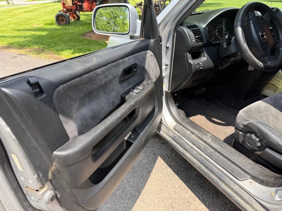 2002 Honda CR-V 2nd Gen - Image 4 of 9