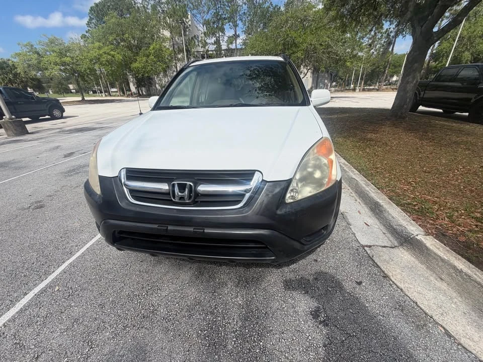 2002 Honda CR-V 2nd Gen - Image 2 of 5