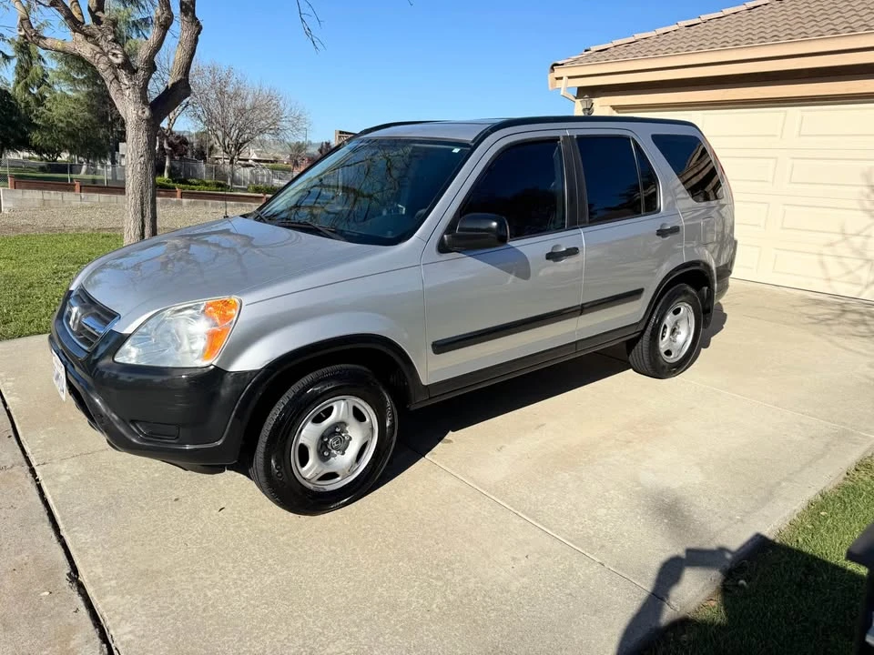 2002 Honda CR-V 2nd Gen - Image 3 of 17