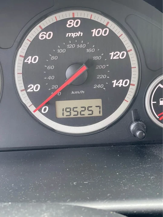 2002 Honda CR-V 2nd Gen - Image 10 of 10