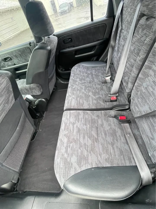 2002 Honda CR-V 2nd Gen - Image 7 of 10