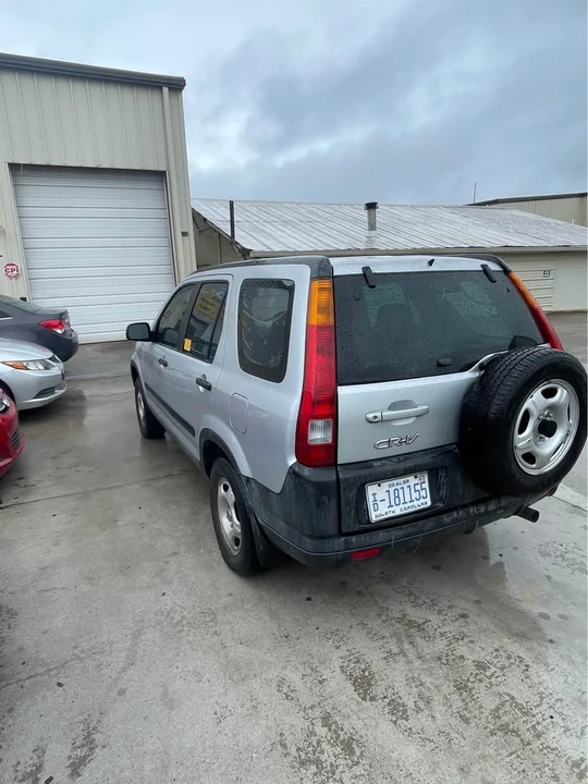 2002 Honda CR-V 2nd Gen - Image 5 of 10