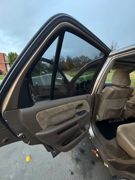 2002 Honda CR-V 2nd Gen - Image 14 of 20