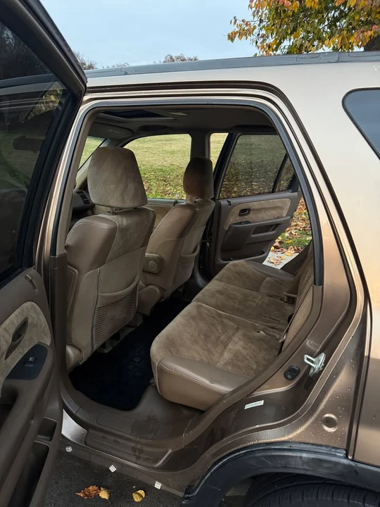2002 Honda CR-V 2nd Gen - Image 10 of 20