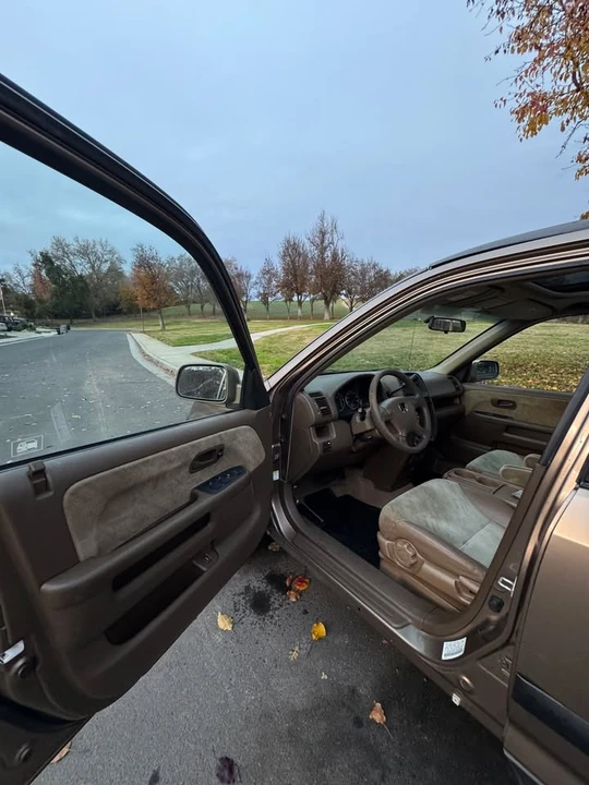 2002 Honda CR-V 2nd Gen - Image 15 of 20