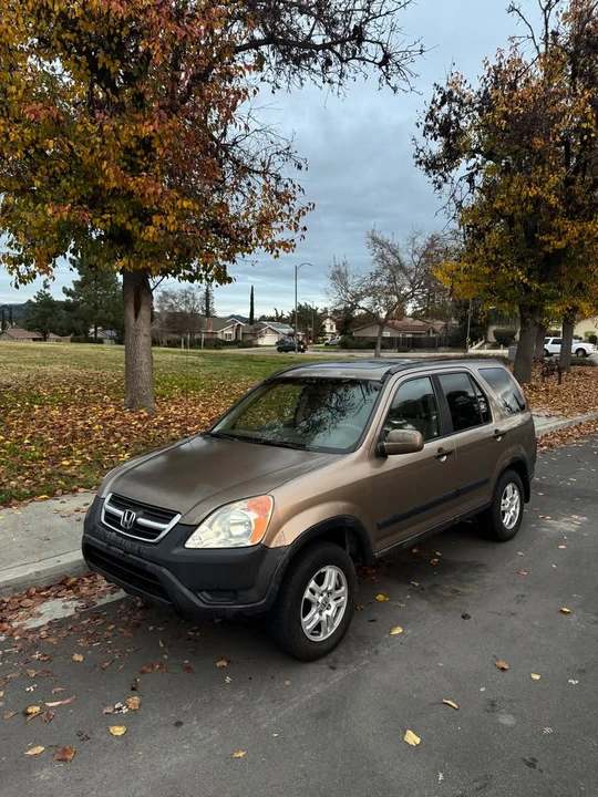 2002 Honda CR-V 2nd Gen - Image 2 of 20