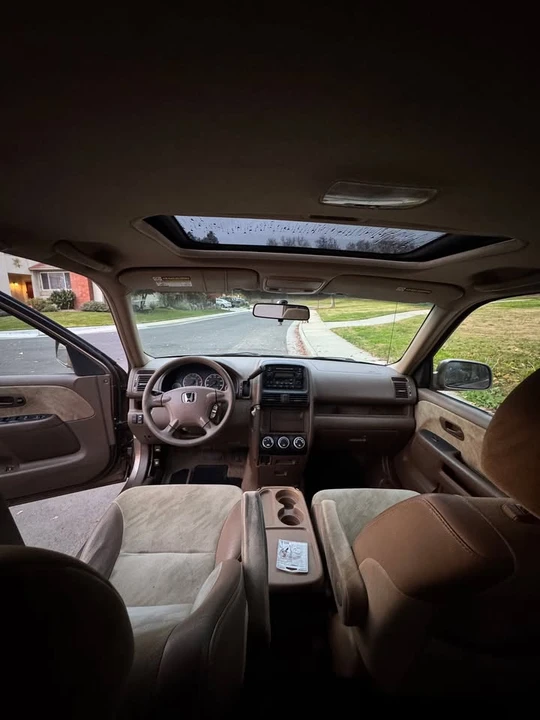 2002 Honda CR-V 2nd Gen - Image 7 of 20