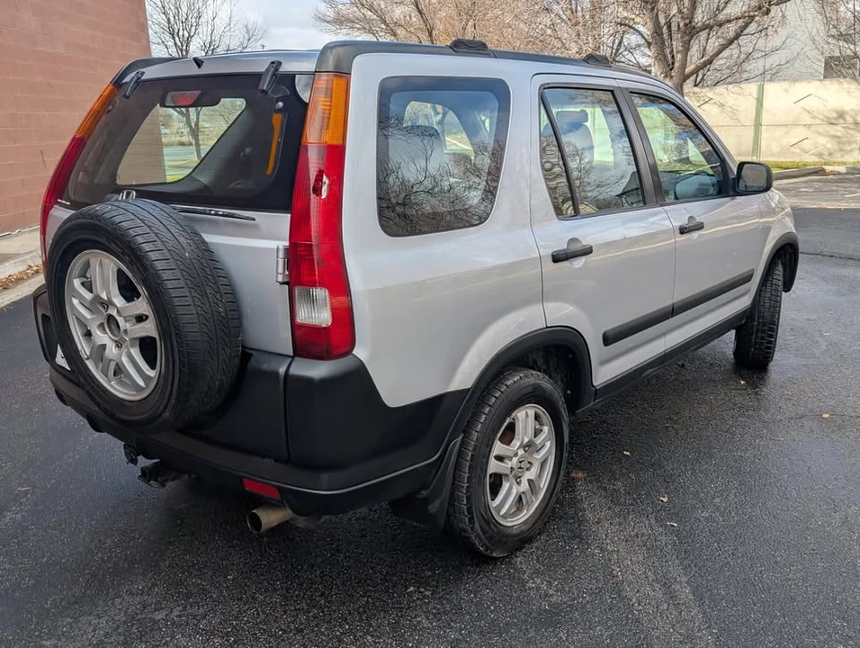 2002 Honda CR-V 2nd Gen - Image 6 of 18