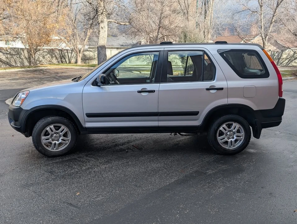 2002 Honda CR-V 2nd Gen - Image 3 of 18