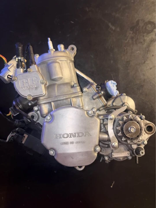 2002 Honda CR - Image 7 of 9