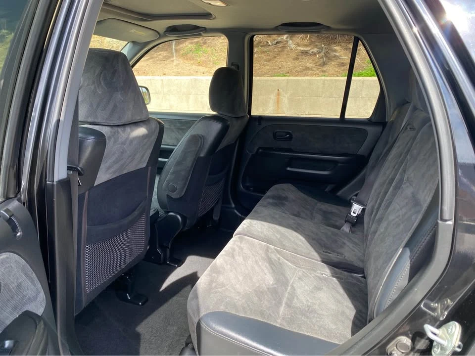 2002 Honda CR-V 2nd Gen - Image 3 of 9