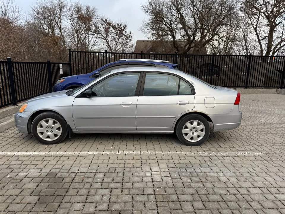 2002 Honda Civic 7th Gen - Image 4 of 14