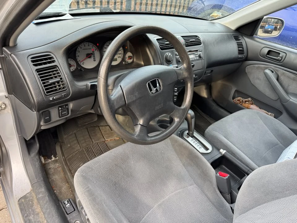 2002 Honda Civic 7th Gen - Image 8 of 14