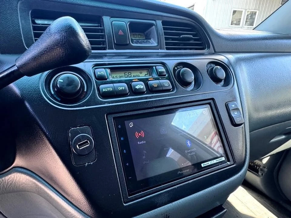 2002 Honda Odyssey - Image 14 of 20