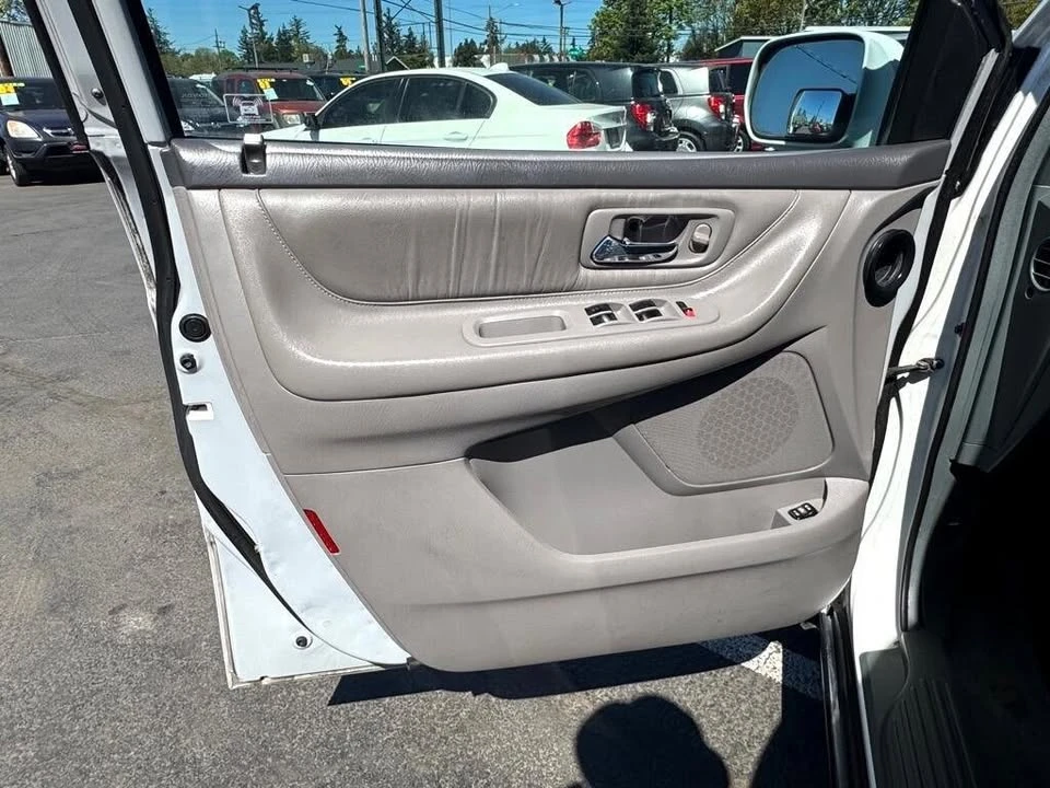 2002 Honda Odyssey - Image 15 of 20