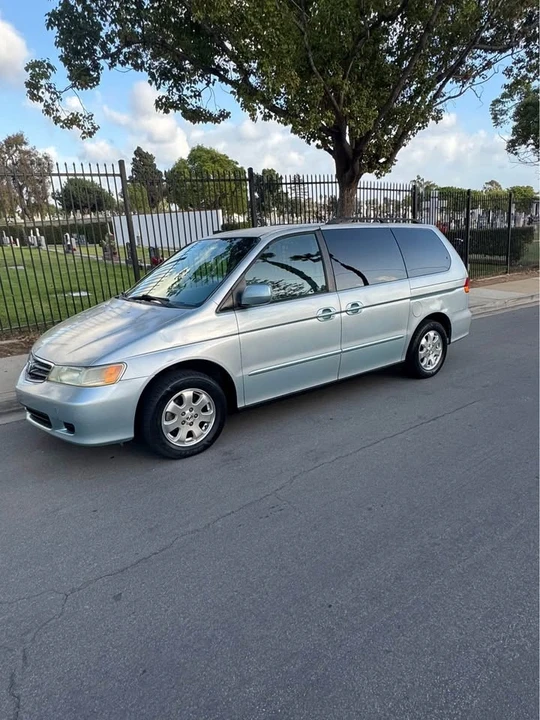 2002 Honda Odyssey - Image 4 of 10