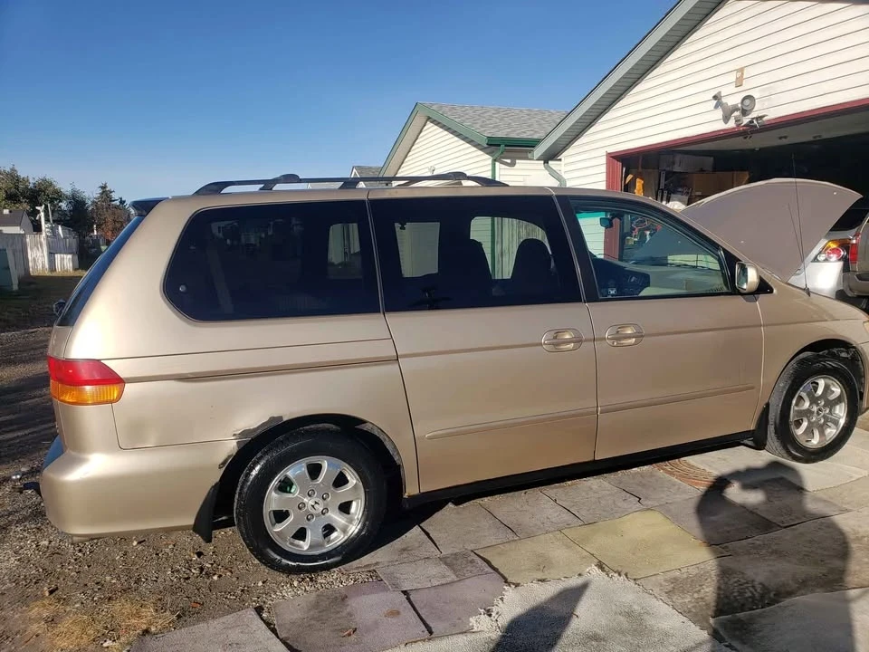 2002 Honda Odyssey - Image 15 of 20