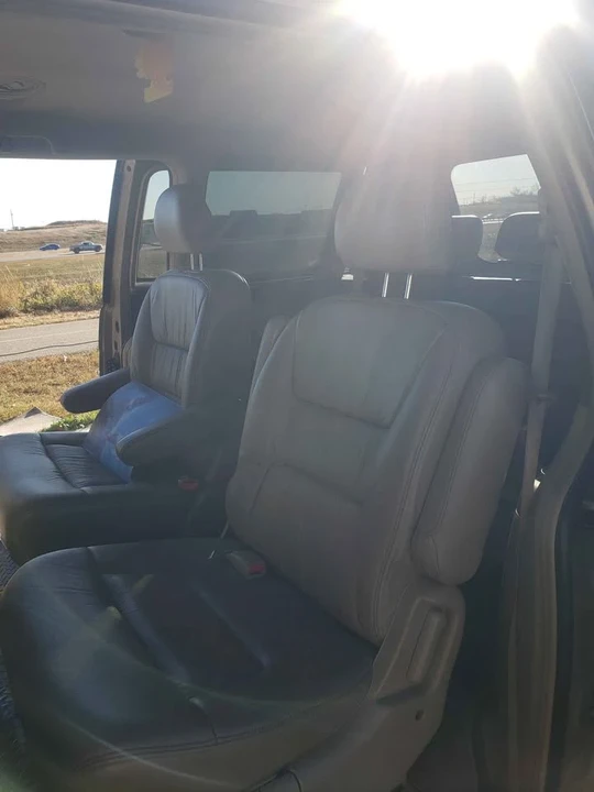 2002 Honda Odyssey - Image 11 of 20