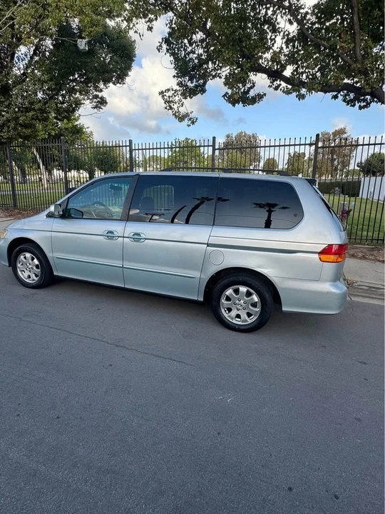 2002 Honda Odyssey - Image 6 of 10