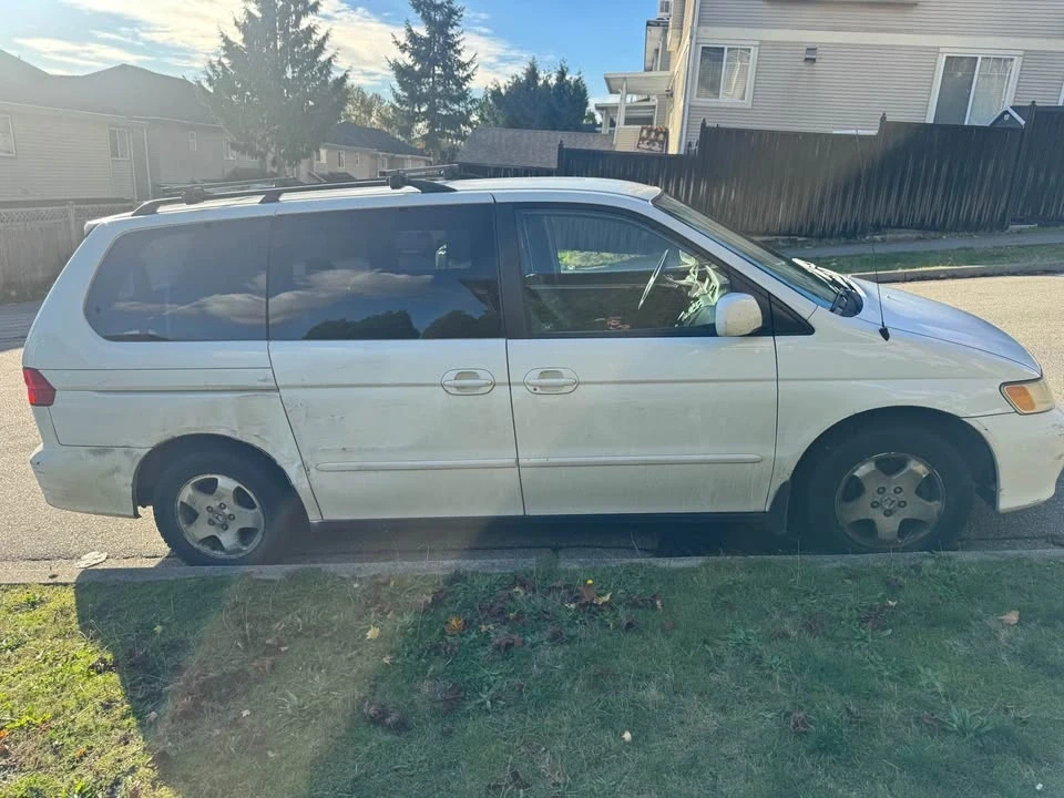 2002 Honda Odyssey - Image 3 of 10