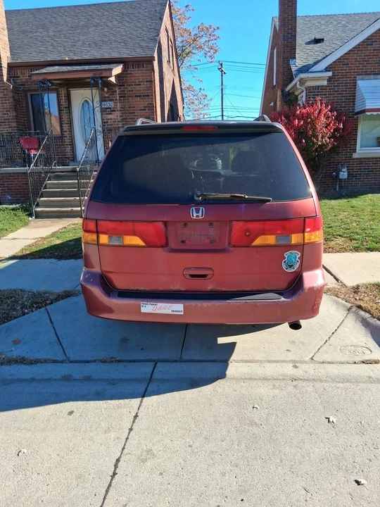 2002 Honda Odyssey - Image 10 of 10
