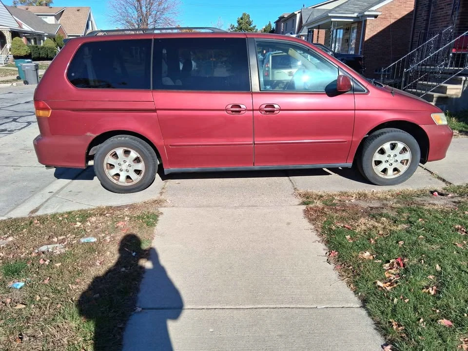 2002 Honda Odyssey - Image 3 of 11