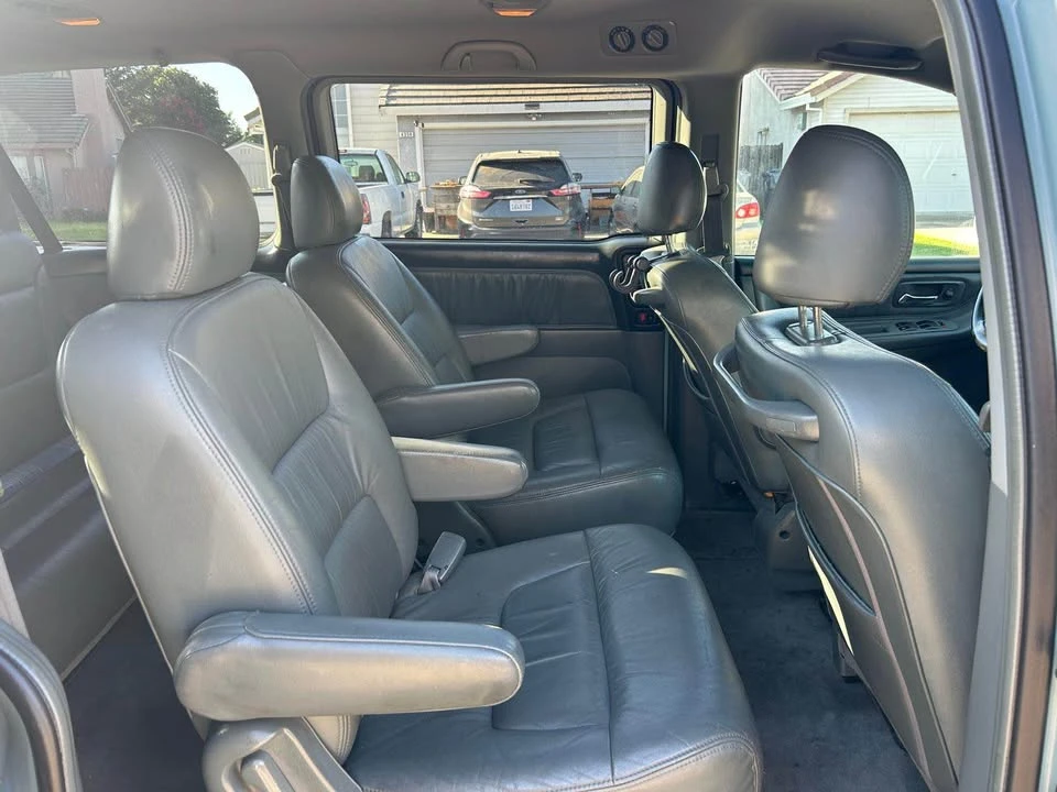 2002 Honda Odyssey - Image 9 of 12