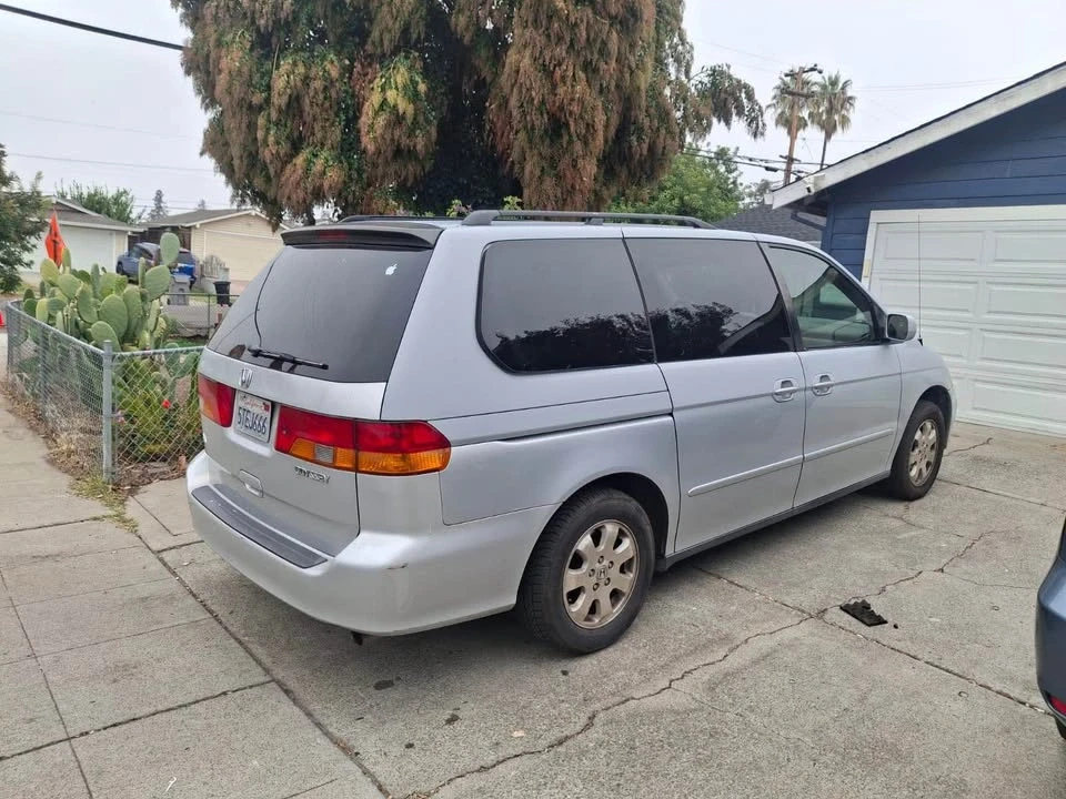 2002 Honda Odyssey - Image 3 of 7