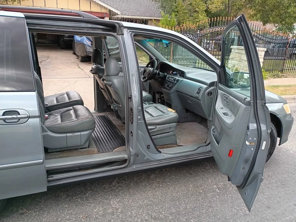 2002 Honda Odyssey - Image 12 of 12