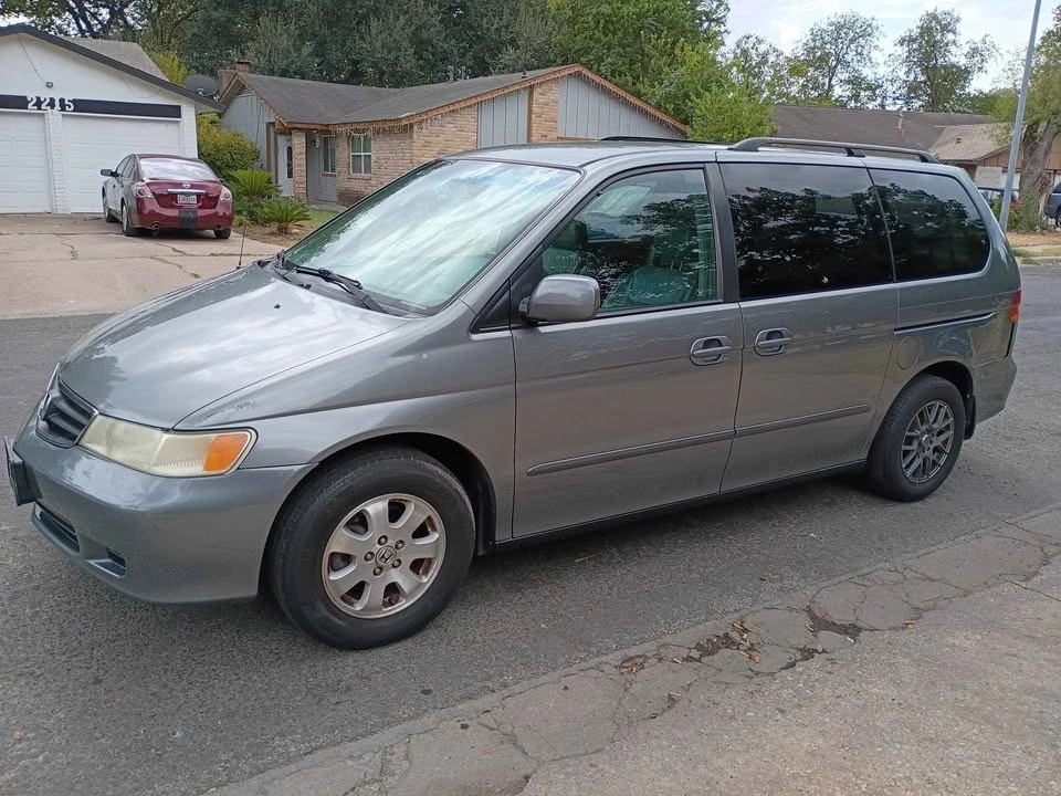 2002 Honda Odyssey - Image 3 of 12