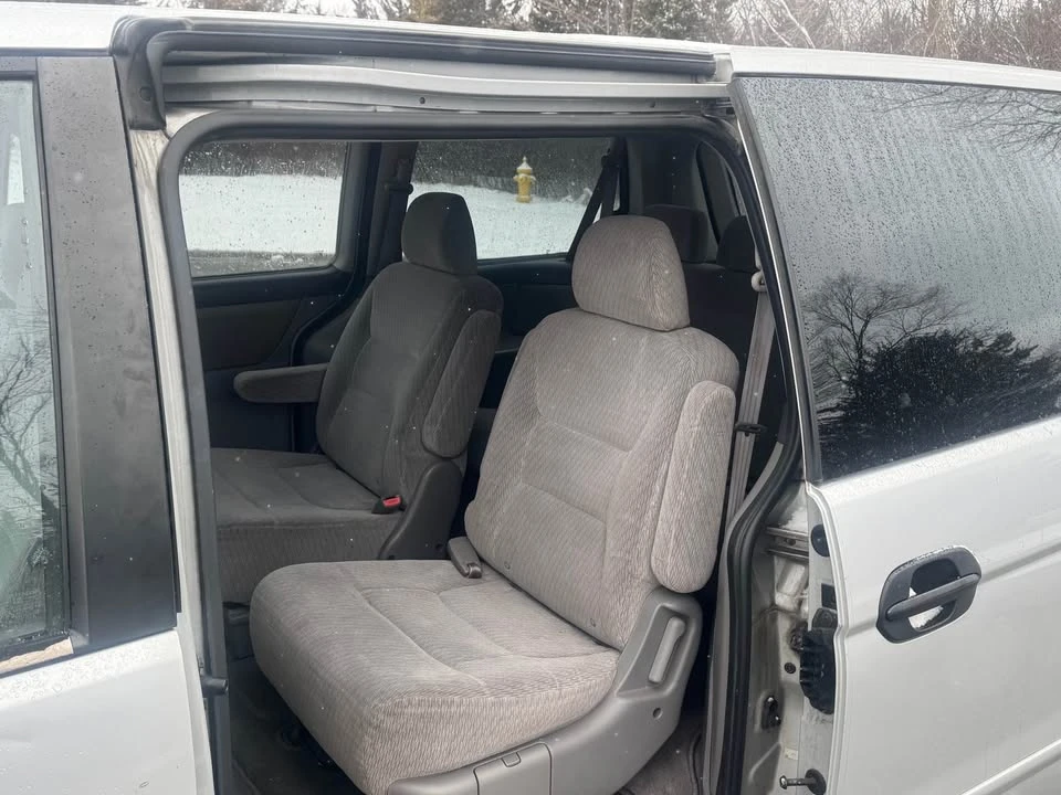 2002 Honda Odyssey - Image 9 of 11