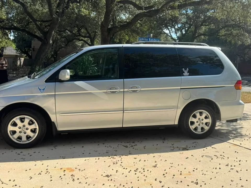2002 Honda Odyssey - Image 4 of 14