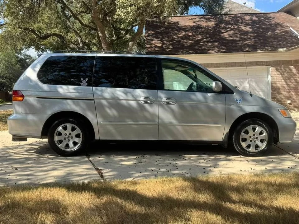 2002 Honda Odyssey - Image 8 of 14