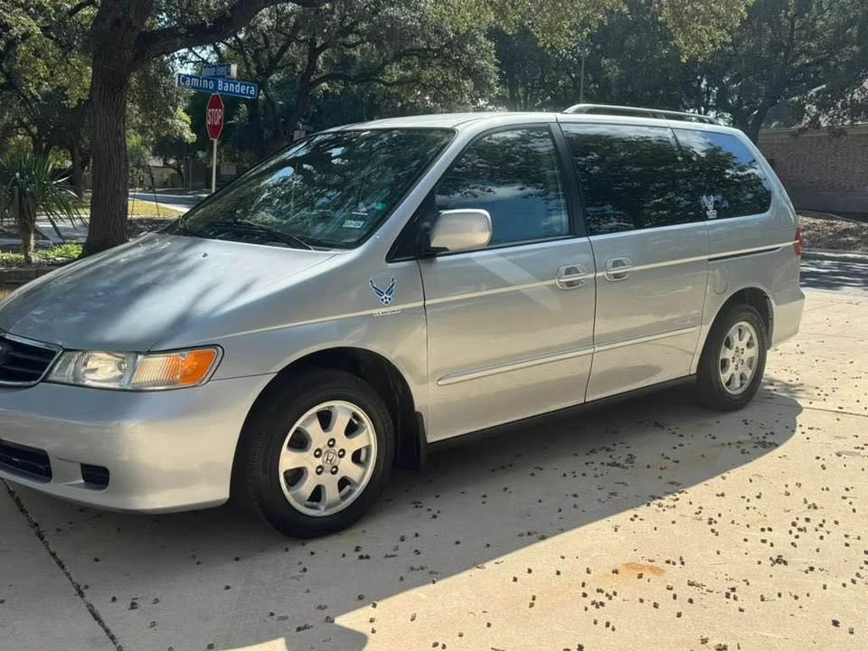 2002 Honda Odyssey - Image 3 of 14