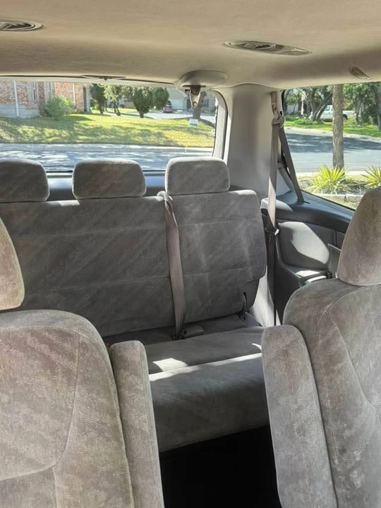 2002 Honda Odyssey - Image 9 of 14