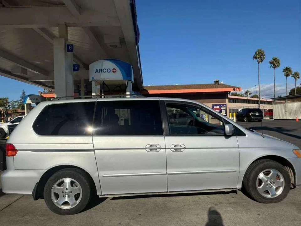 2002 Honda Odyssey - Image 3 of 7