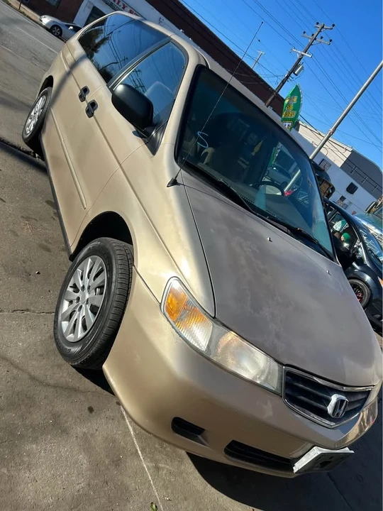2002 Honda Odyssey - Image 2 of 8