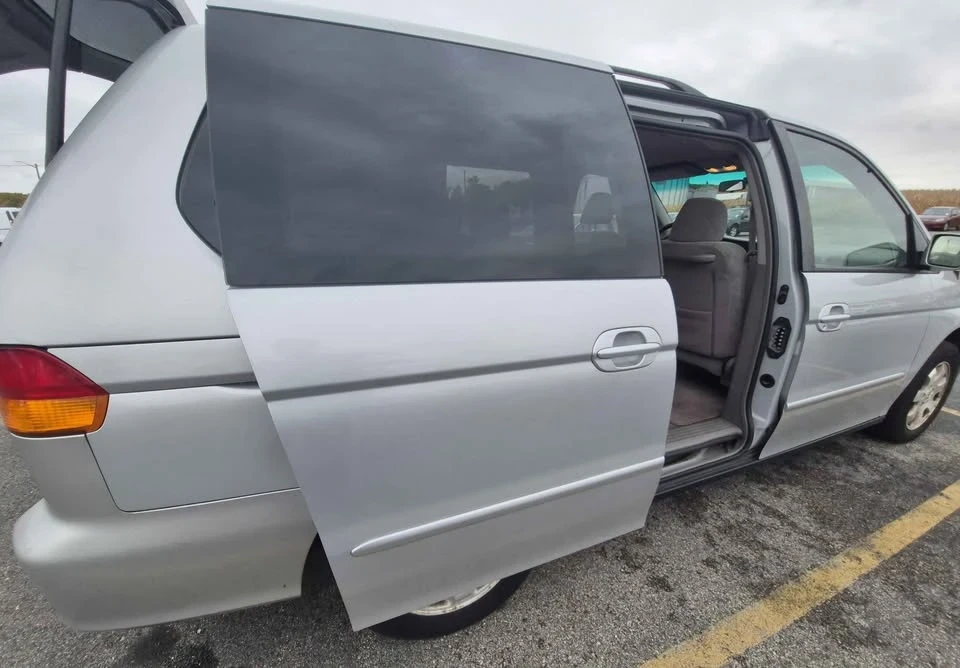 2002 Honda Odyssey - Image 9 of 10