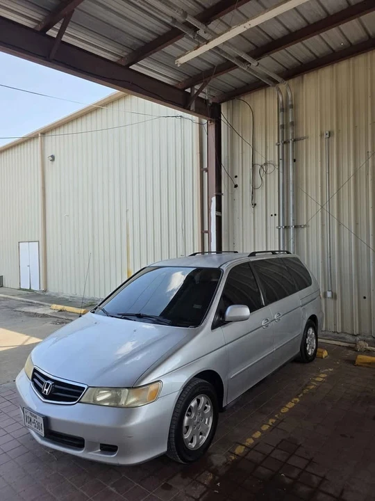 2002 Honda Odyssey - Image 17 of 18