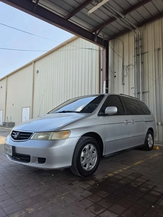 2002 Honda Odyssey - Image 16 of 18