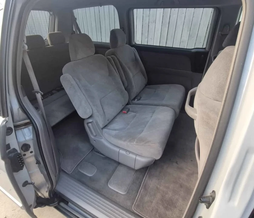 2002 Honda Odyssey - Image 5 of 10