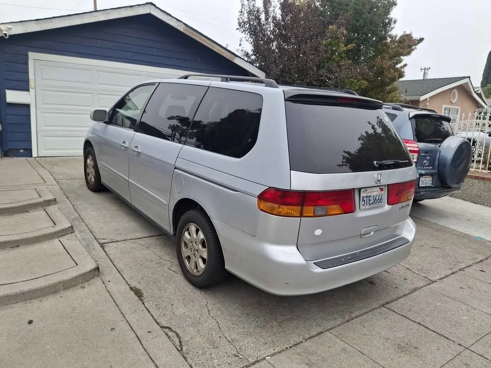 2002 Honda Odyssey - Image 7 of 9
