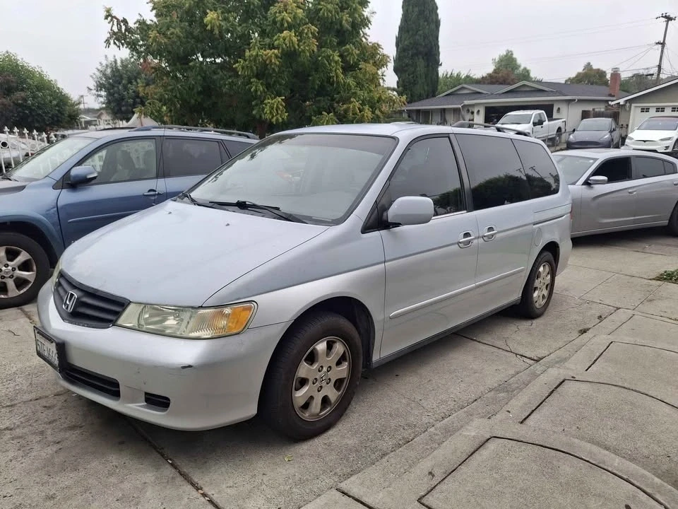 2002 Honda Odyssey - Image 4 of 9