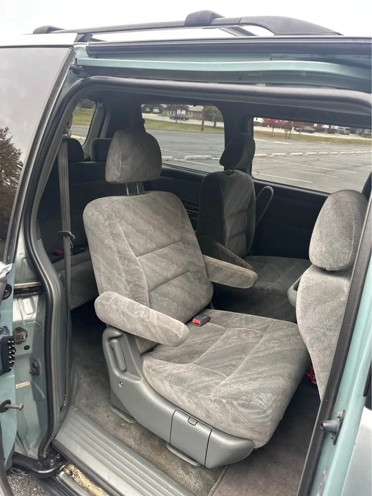 2002 Honda Odyssey - Image 5 of 6