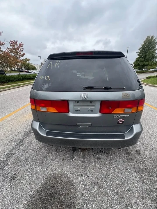 2002 Honda Odyssey - Image 7 of 7